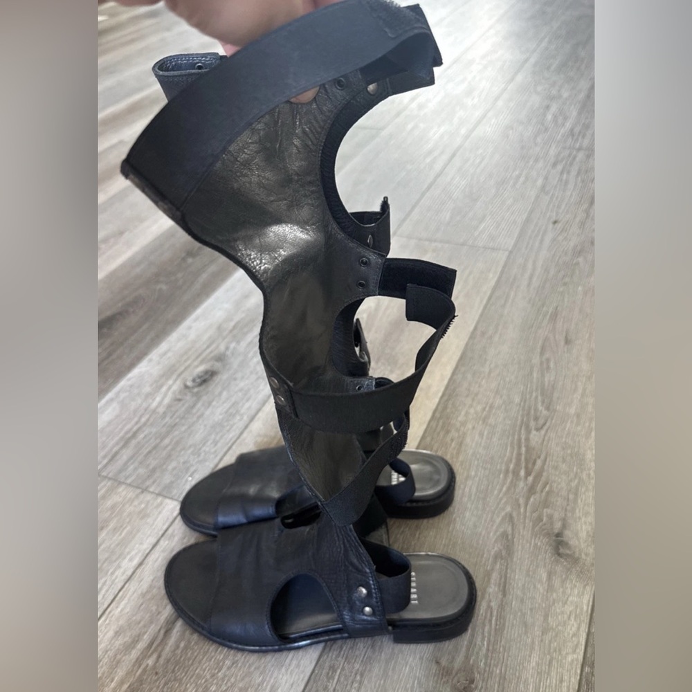 Stuart Weitzman Backview Tall Gladiator Black Leather Sandal Size 37 US 6.5 - Picture 5 of 9